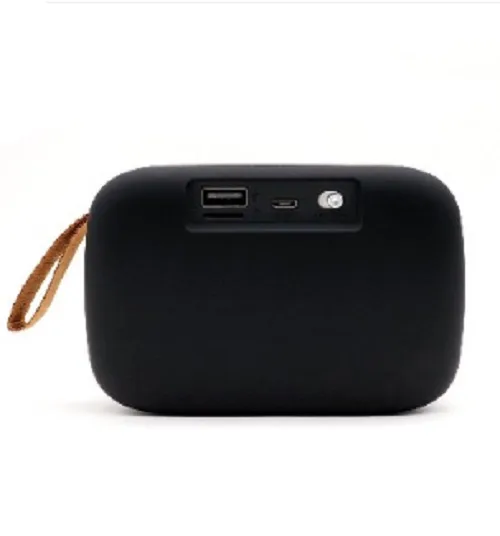Bocina Bluetooth - Inalambrica, Recargable, Stereo C/radio FM, Lector Usb Y Micro Usb, Portatil, Antideslizante, Negro, C/correabrobotix 136452 3 W