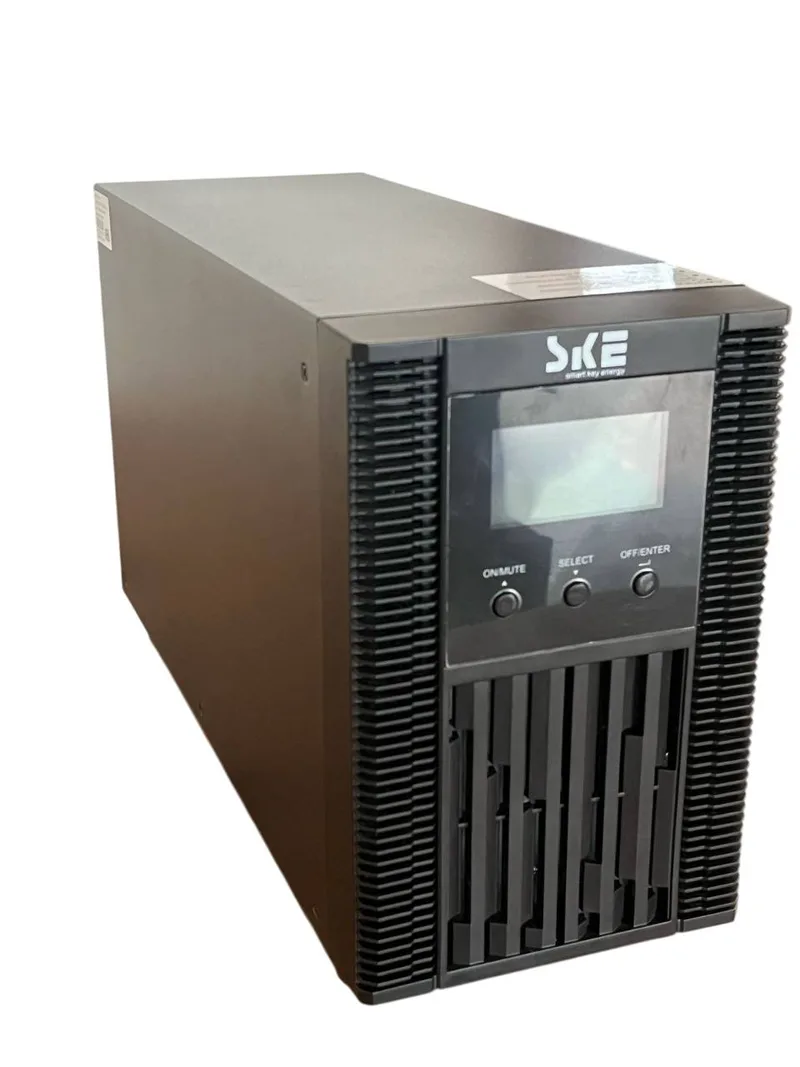 UPS Online SKE Energy (UH11-2 LS) 2 - 000va/1, 800w, Monofásico, Doble Conversión, Color Negro, Voltaje de Entrada y Salida 120V 2000 VA